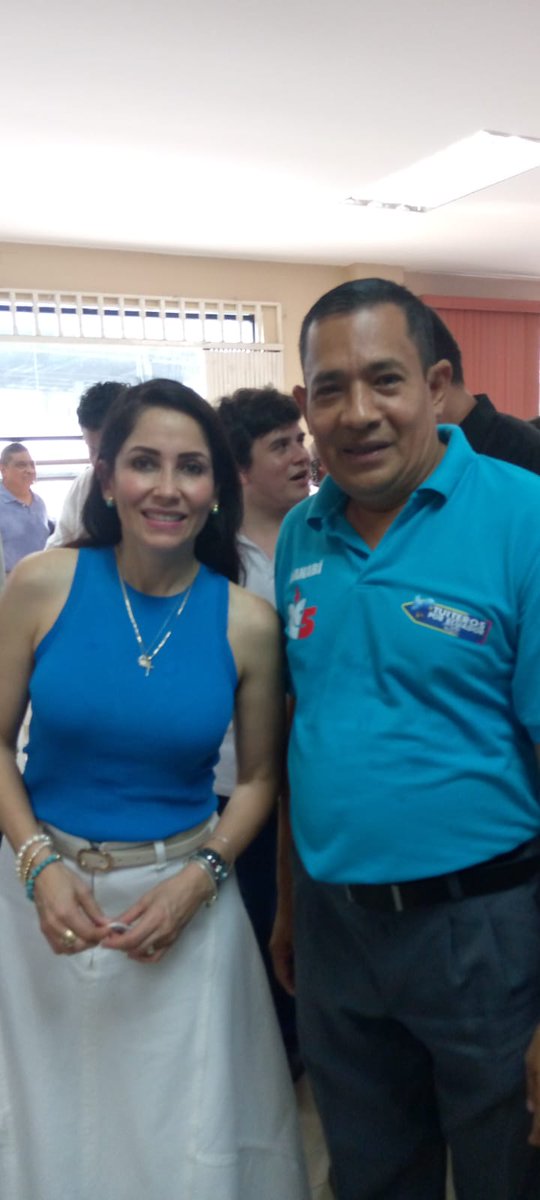 TuiterosxEc5's tweet photo. #Manta
Estuvimos acompañando a nuestra Presidenta Nacional de Revolución Ciudadana Ab @LuisaGonzalezEc, en su rendición de cuentas Asamblea Nacional.
Una tarde muy amena de camaradería, gracias a todos los   que nos acompañaron la tarde de hoy.
Manabi 💚❤️ PRESENTE
@MashiRafael https://t.co/25YAC7HCT7