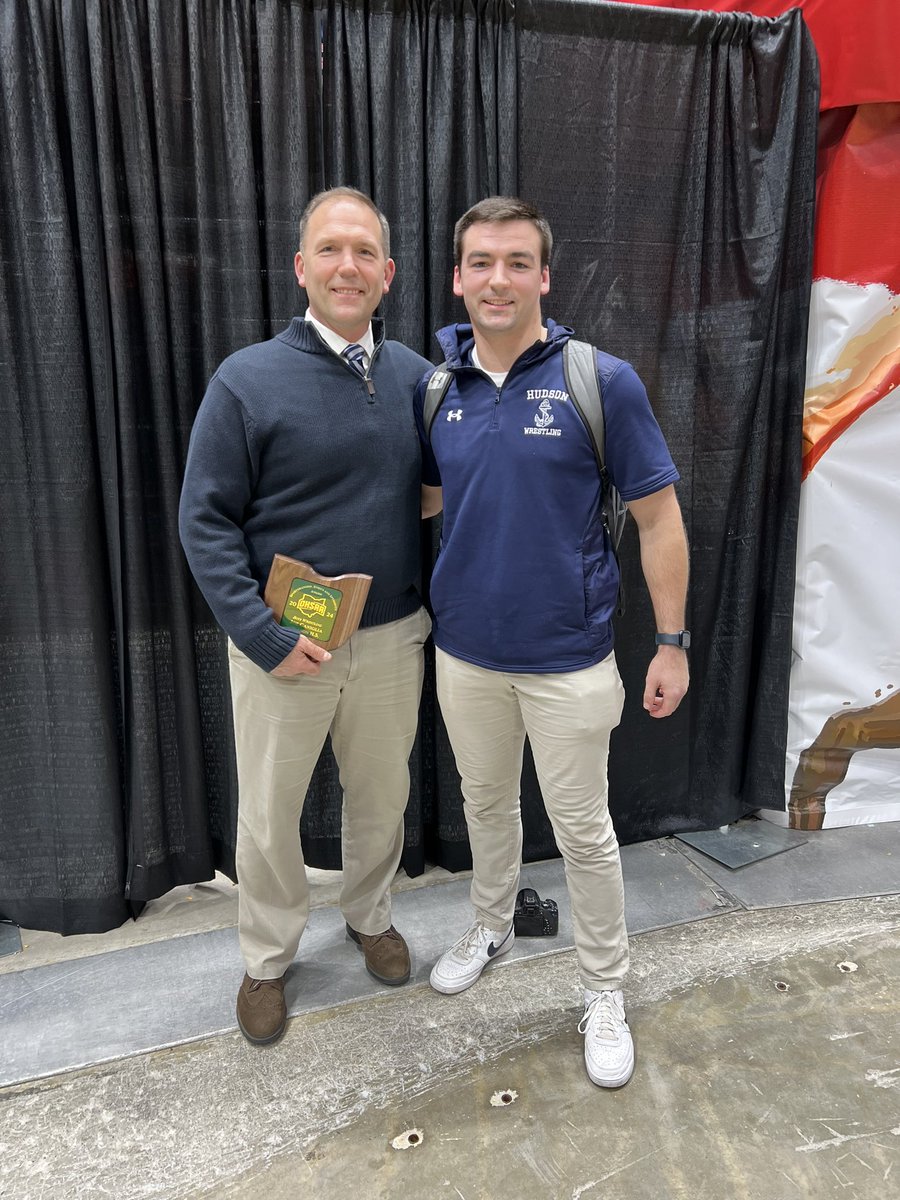 Special congratulations to HC Joe Caniglia, as he was awarded the OHSAA Sportsmanship, Ethics & Integrity Award by the OHSAA tonight at the State Tournament! An incredible honor for an outstanding coach, leader, and role model for our athletes! @Coach_Caniglia #ExplorerPride