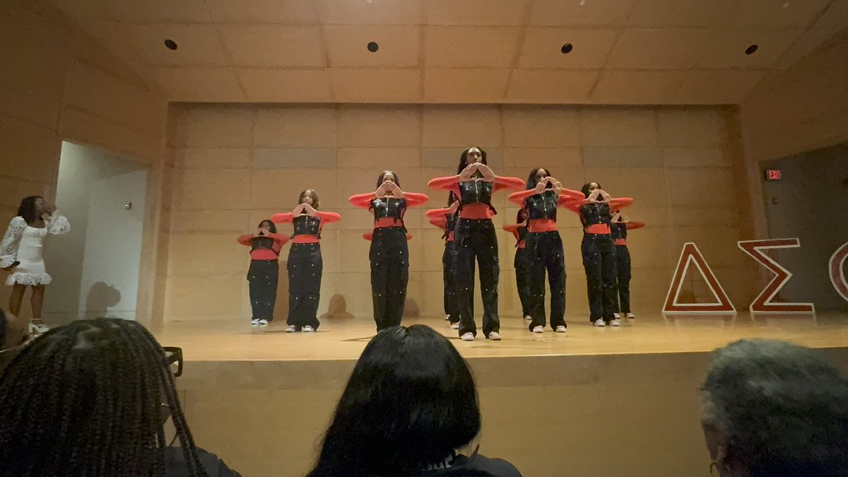 whew chileee tweet media