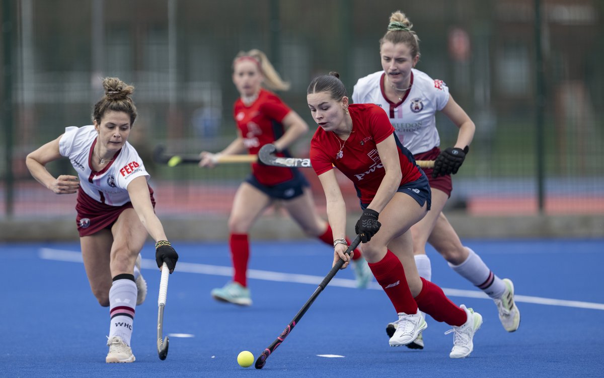 Women's
<a href="/EnglandHockey/">England Hockey</a> Premier Division Phase 2 Lower 6 2024 (09.03.24) <a href="/UOBHC1/">University of Birmingham Hockey Club 🦁</a> v <a href="/WimbledonHC/">WimbledonHC</a> 
Score 1:1