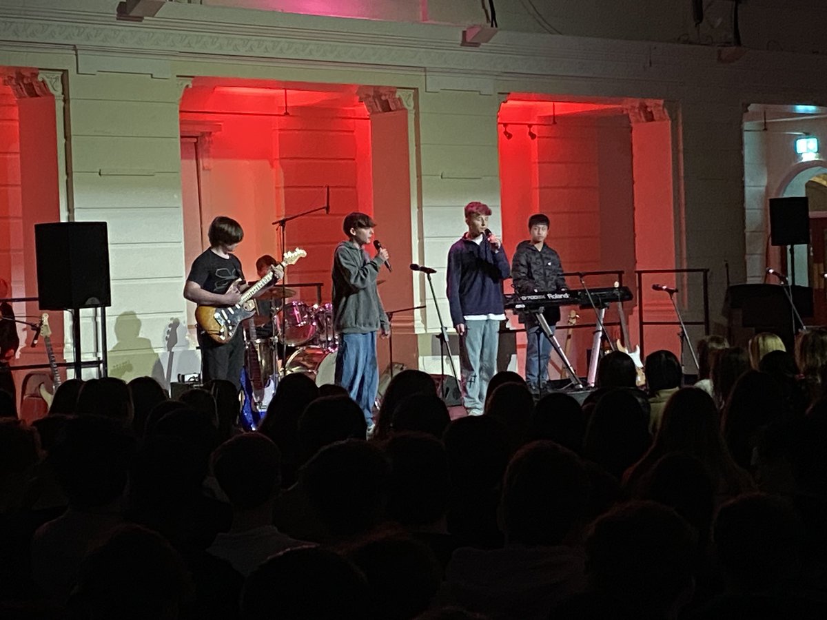 Well done to Joe and Lyric (vocals), Oscar B (drums), Oscar D (bass) and Austin (Keyboard) who did a fine job at Cabaret this evening. Joint second in the House ensembles Competion