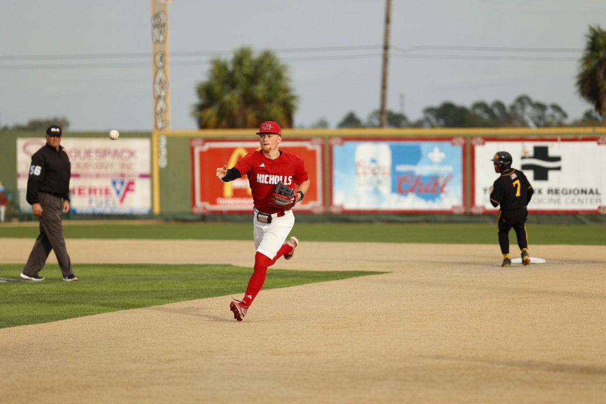 Nicholls_BSB's tweet photo. frames from the 6th https://t.co/G4ezu4W68l