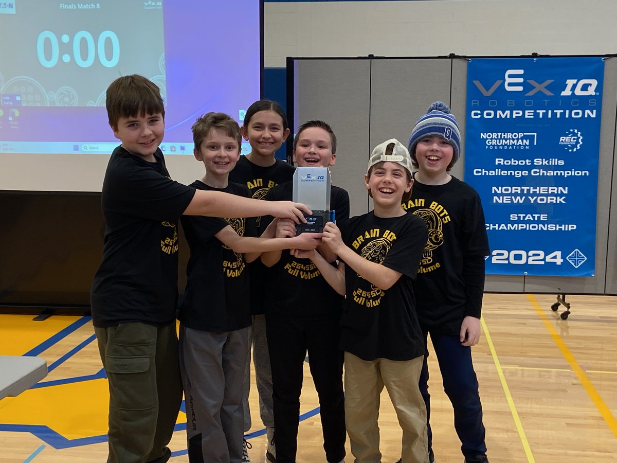 WHBI_QUFSD's tweet photo. A HUGE congratulations to the WHBI Brain Bots for earning a trip to the WORLD Vex Championship in Texas! They took home the Excellence Award today at the state competition. #Spartatude https://t.co/srmAhfbWaM