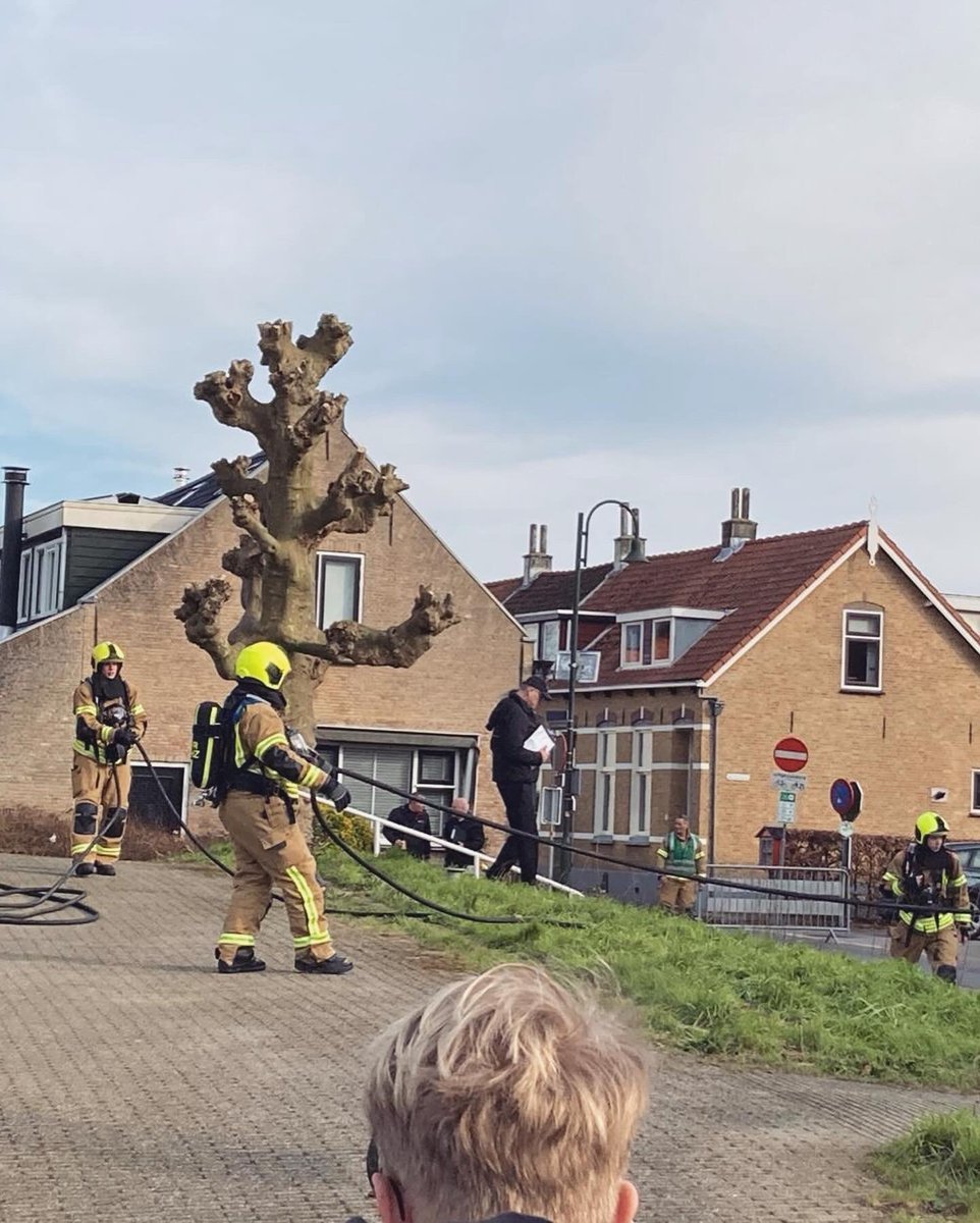 EERSTE PLAATS VOOR POST GOUDSWAARD! 🥇

#wedstrijd #brandbestrijding #provincialeklasse #abwc #brandweer #goudswaard #heerjansdam
