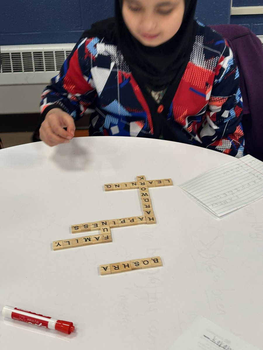 Meanwhile, at Hostos MicroSociety during our Saturday SIFE academy our students worked on the first step of the scrabble art project. They selected 5 of their most important values & completed their puzzles. Who said that learning can’t be fun?😍✨@YonkersSchools @YoHostosMicro