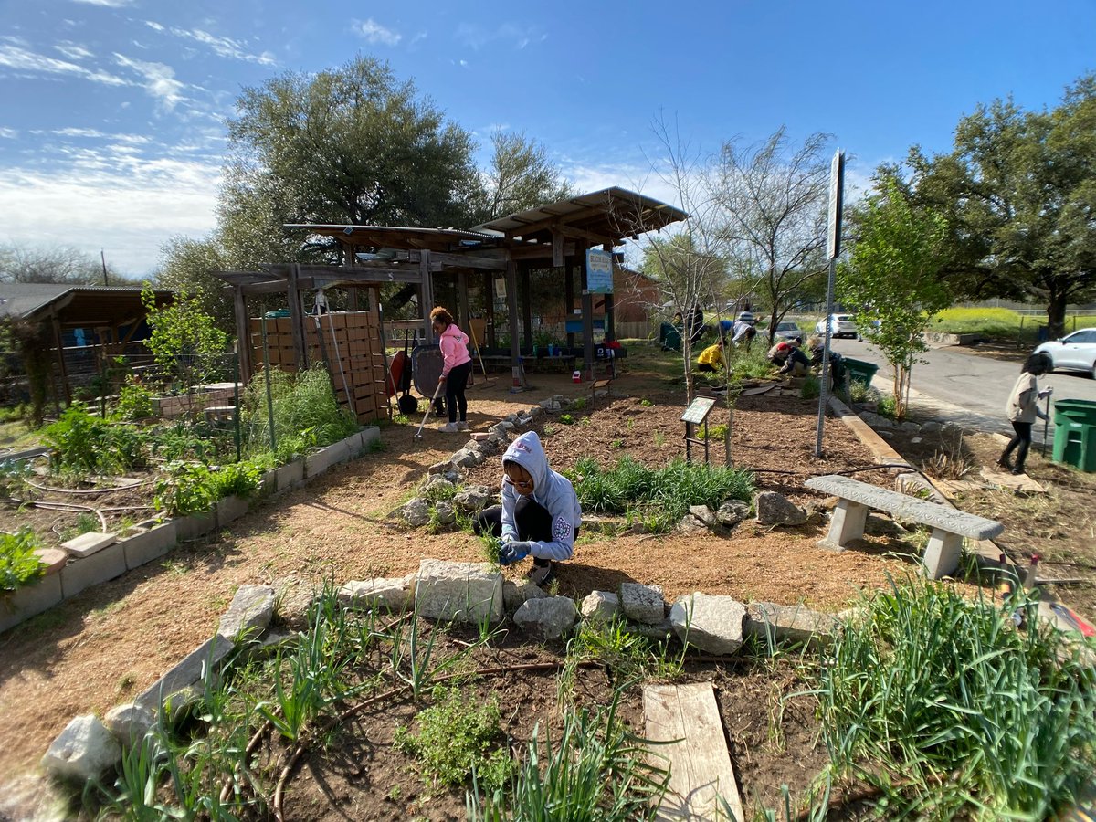 This morning OT had the opportunity to clean and maintain the beauty of the Beacon Hill community garden! 🪴 Thank you to everyone who came out to help! 💗

Be sure to turn on our post notifications to stay updated on upcoming events!