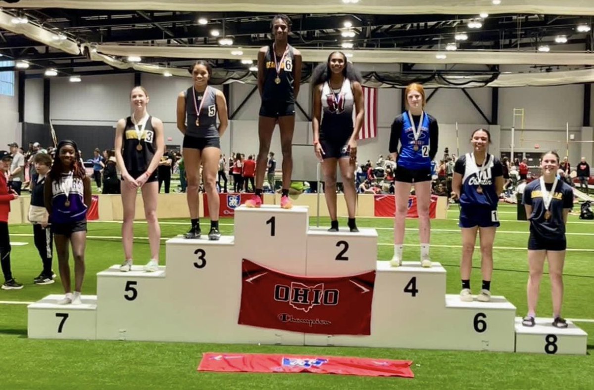 Sophia Williams got 4th in the 400m dash today in the Ohio JR High State meet! Only 7th grader to make the podium! @zt_pioneer @AthleticsZt