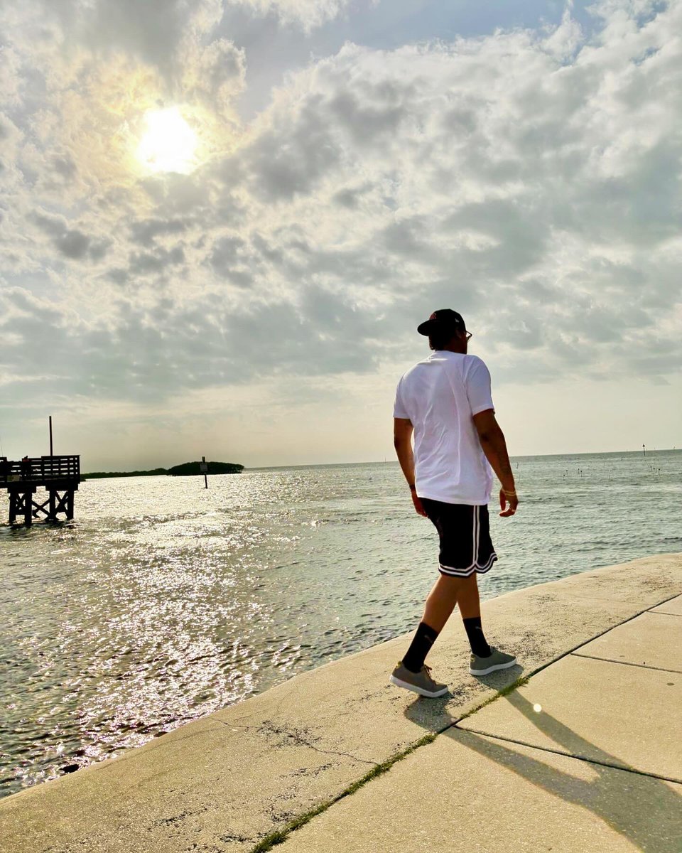 ThinkJustinJ's tweet image. Thankful. #floridalife #thinkjustinjames