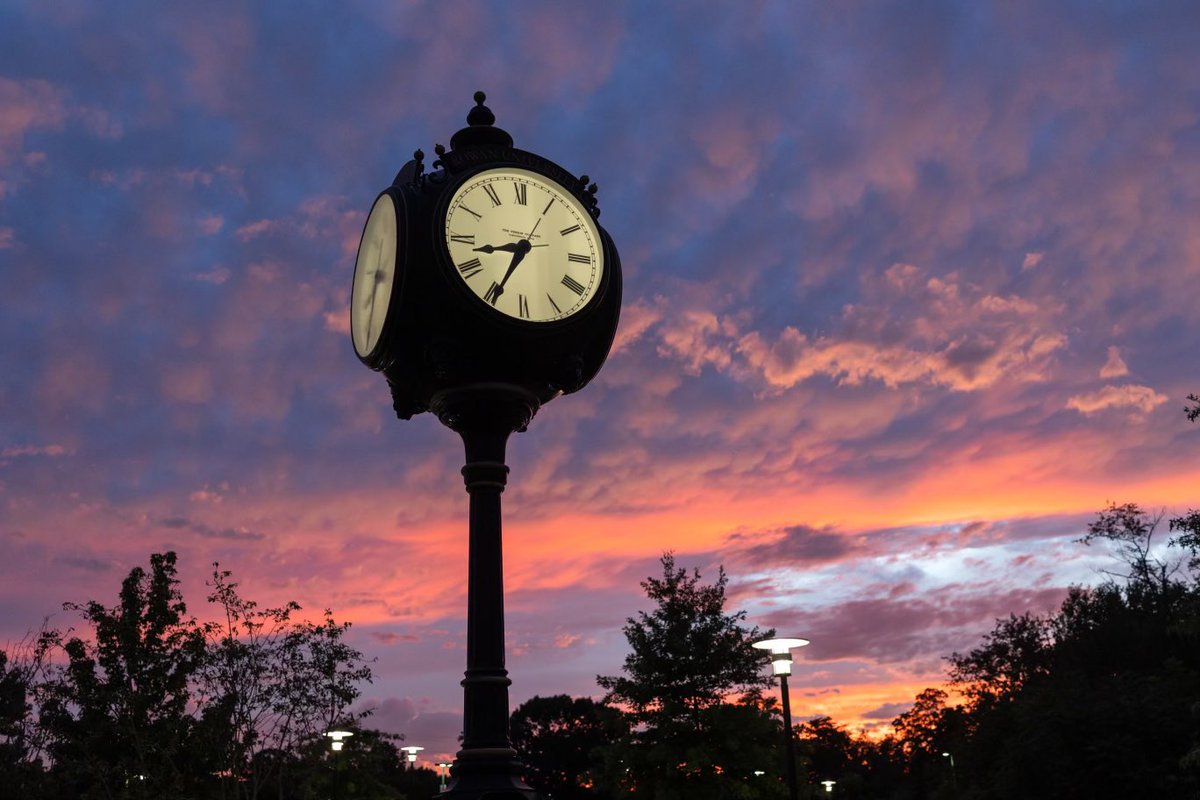 We’re ready for the late sunsets. 🌅 Don’t forget to set your clocks forward, Profs!