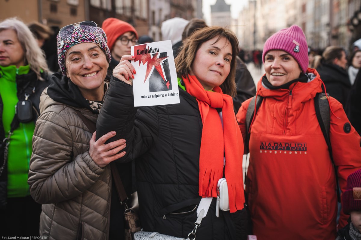 ZawszePomorze's tweet photo. @manifa3m po raz 20. przeszła ulicami @gdansk. Tym razem pod hasłem Dość obietnic! Czas na czyny!

@AnnaGorska_PL @czerwoni_org @mrpomorskie @widzialne @TKobieca

Więcej ➡️ https://t.co/IK74eEpAgn

(📸 @KarolMakurat | Zawsze Pomorze) https://t.co/MujM391RfG