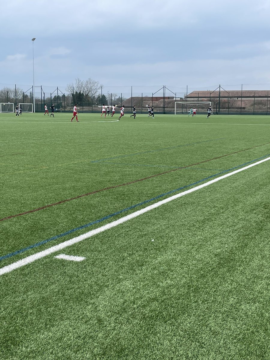 Paulbloomer3's tweet photo. 📆Saturday March 09 2024
⏰15:00
⚽️Game 145 23/24
🏟Shrewsbury Town 3G #1091
⚽️@shawburyutd 5-0 @PagetRangers
🏆Midland Football League Division 1
🎟️£5
👥??
#groundhopping #leaguecomplete @MidlandLeague https://t.co/zmwepi8zF6
