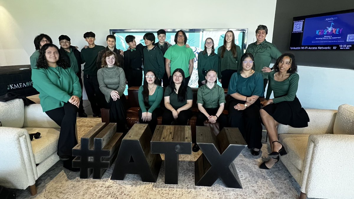 AkinsStrings tweet media