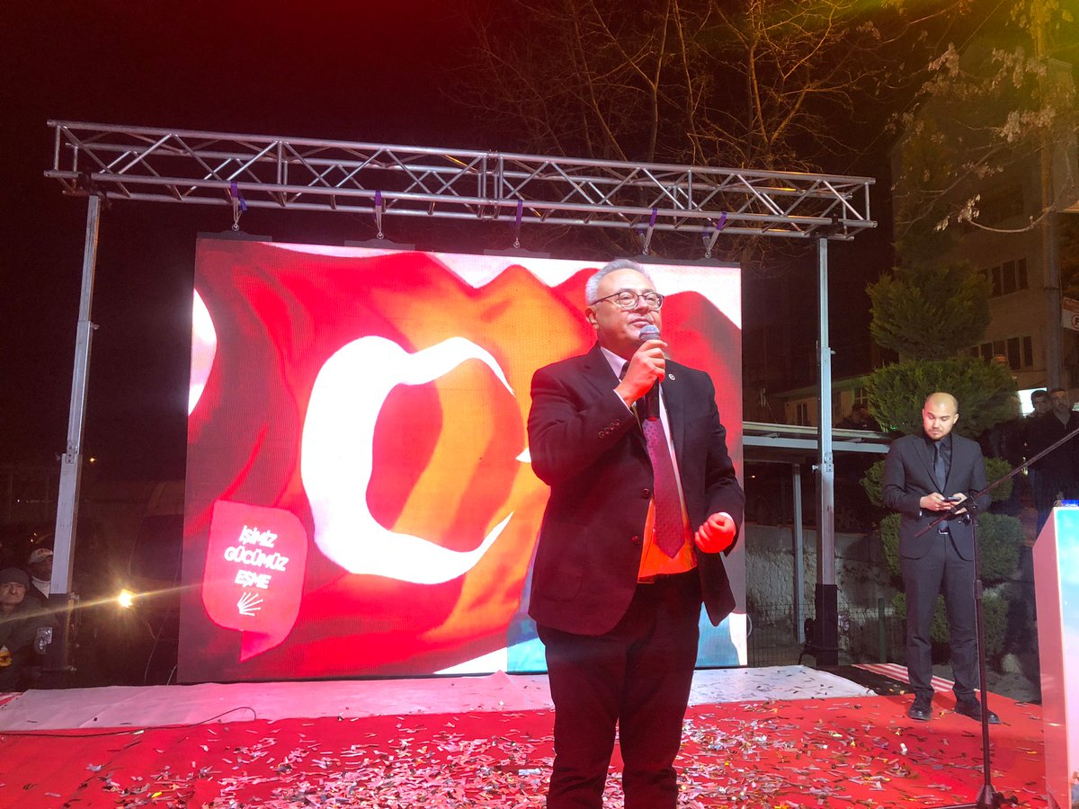 AliKARAOBA's tweet photo. Çok az kaldı, Yılmaz Tozan ve ekibiyle birlikte EŞME Cumhuriyet Halk Partisi'yle buluşacak, özlem bitecek, EŞME KAZANACAK!

İl başkanımız, Eşme ilçe başkanımız, Eşme il genel meclisi ve belediye meclisi adaylarımız, yönetimimiz, gençlerimiz, kadınlarımız hep birlikte büyük bir coşkuyla Eşmemizin Aday ve Proje Tanıtım Toplantısı'na katıldık. 

ÇOK GÜZELSİN EŞME!
TAM YOL İLERİ EŞME!

Fotoğrafların tamamı için:
https://t.co/M3TOL9LdTt