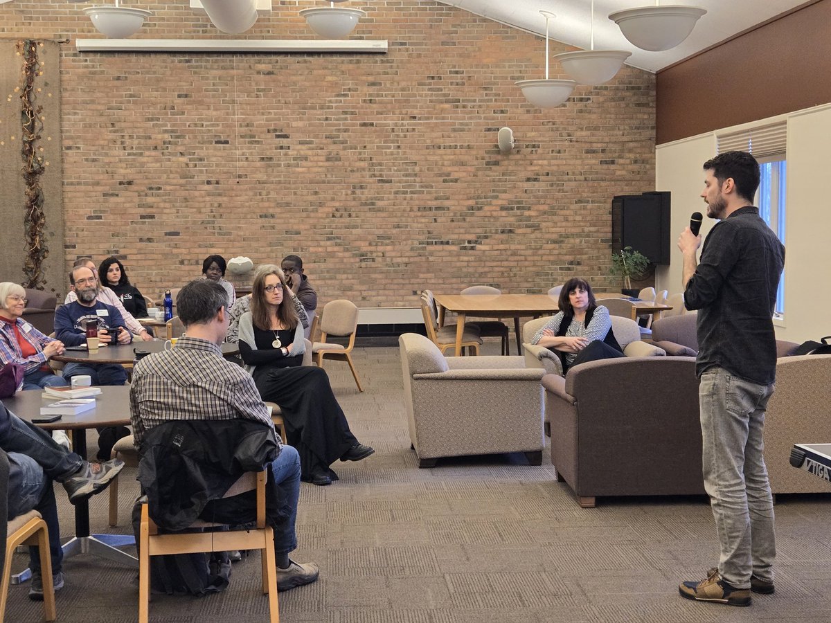 MennoStudies's tweet photo. IMS and @AMBS_seminary hosted Nick Martin (@lancnick) from @MennoniteAction for our Friday afternoon break. Nick shared about his upbringing as a Mennonite and how that compelled him toward activism, most recently for ceasefire in Gaza. https://t.co/Tf9oa9DbK2