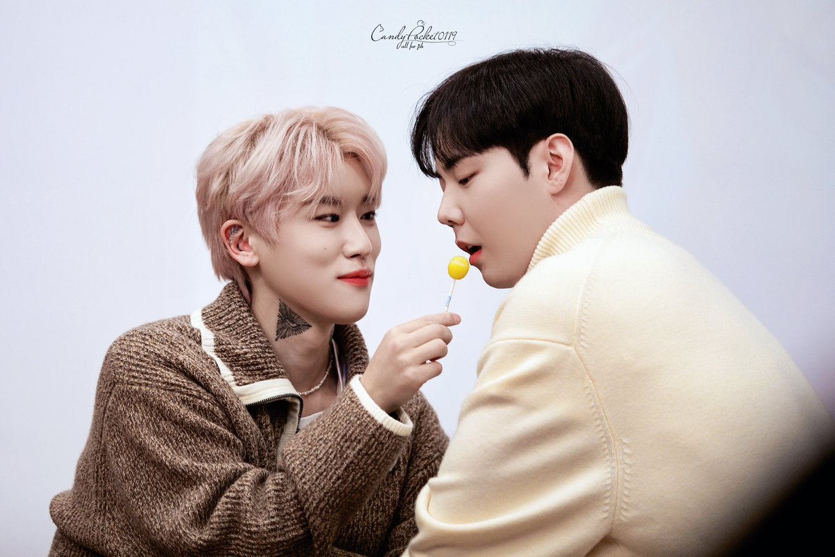LOVEJSH0119's tweet photo. 20240309 ffe fan sign event

📸📸📸

sweet lollipop🍭

@disjsbdoc 

#Seongho #Junseongho #Junseong #준성호 https://t.co/BAplm0gymF
