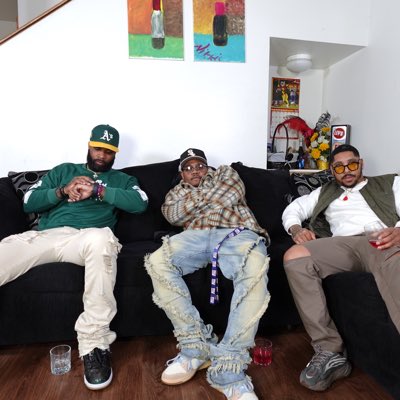 CDUBBB_3's tweet photo. #COUCHCONVERSATIONS https://t.co/YGwbmj2zlh