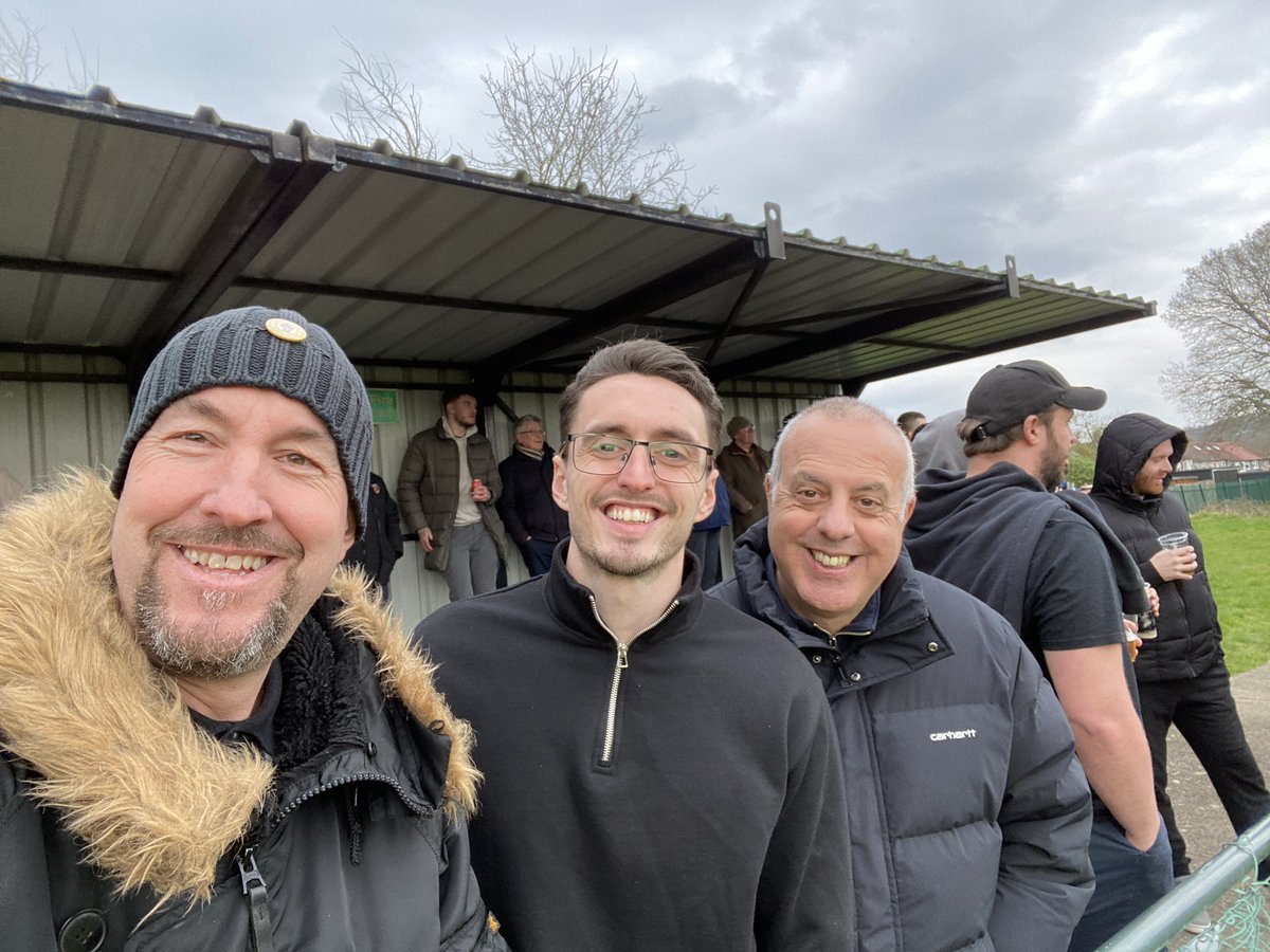 _Citizen_Canes's tweet image. Out &amp;amp; about with the #Prows supporting NL football @NGUfootballclub 0-1 @RomfordFC well done Darren the big lad 🙌🏻⚽️🍺👏