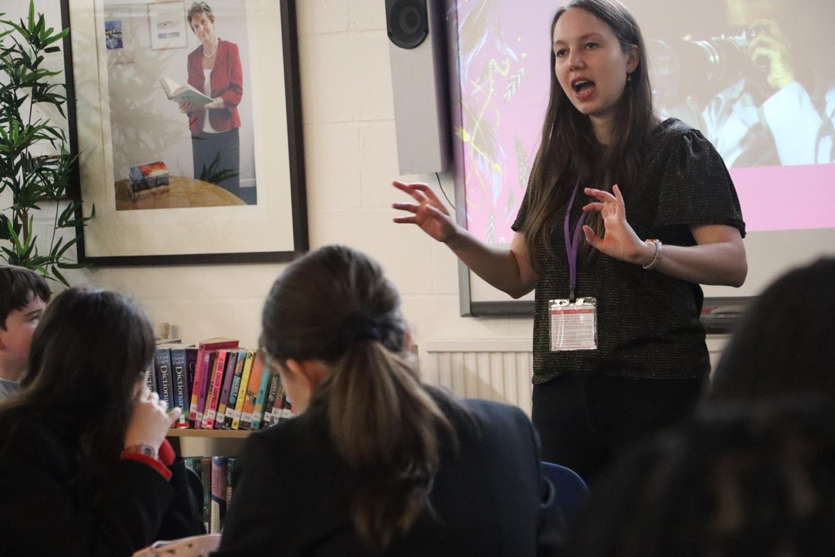 World Book Day is my favourite time to go into schools - it’s so lovely to see the everyone celebrating books! Thank you to the amazing schools I visited over the last few days @WorldBookDayUK #WorldBookDay2024