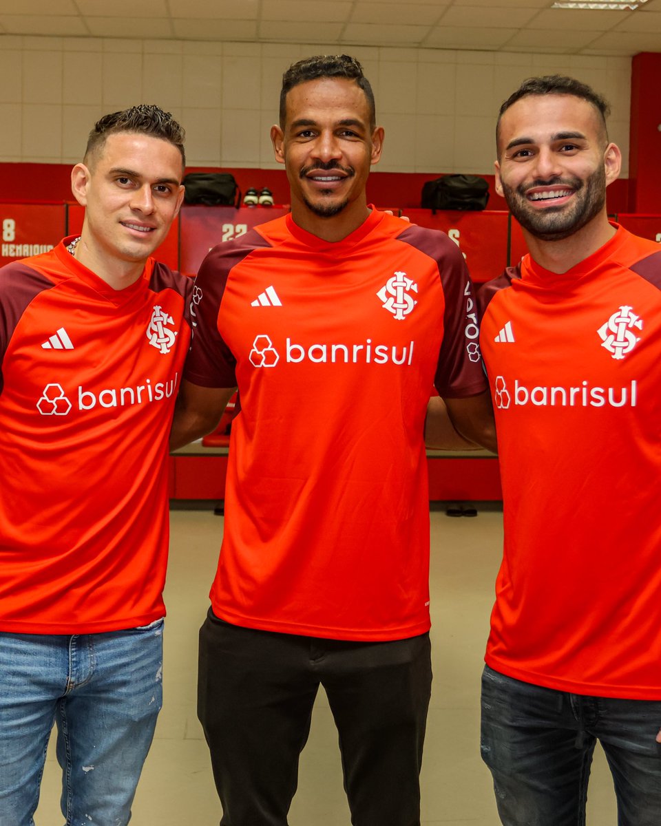SCInternacional's tweet photo. QUE TRIO! 😍🔥 https://t.co/ZUbTlsPPYU