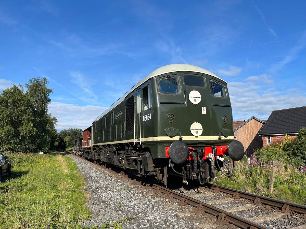 We are excited to announce the next visiting loco for our 2024 Diesel Gala from the East Lancs Railway and the East Lancs Type Two Group is Class 24 D5054 “Phil Southern”. Discount priced advanced tickets are available to purchase here swanagerailway.co.uk/events/view/di… 📸 Chris Gallagher