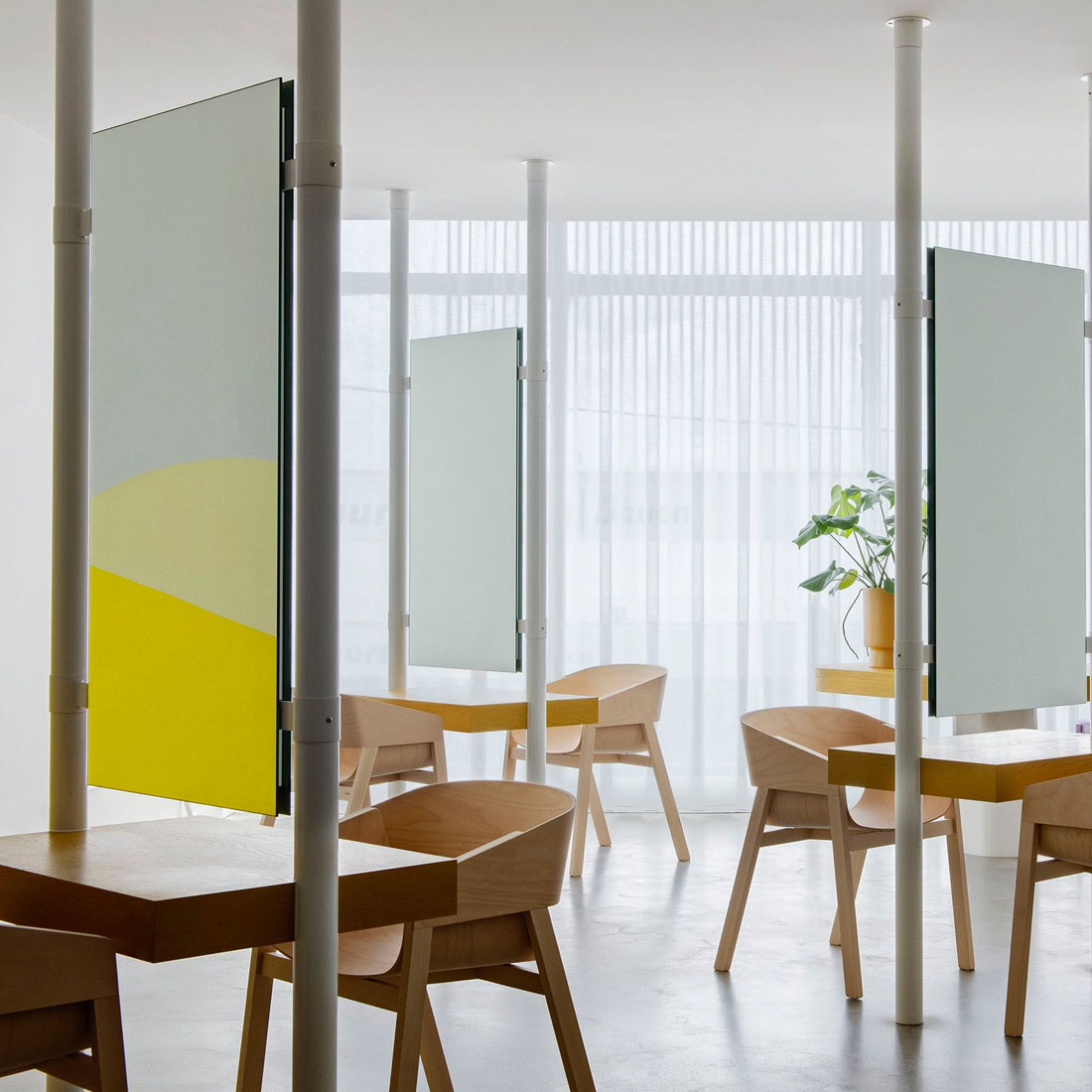 salonMonster tweet media