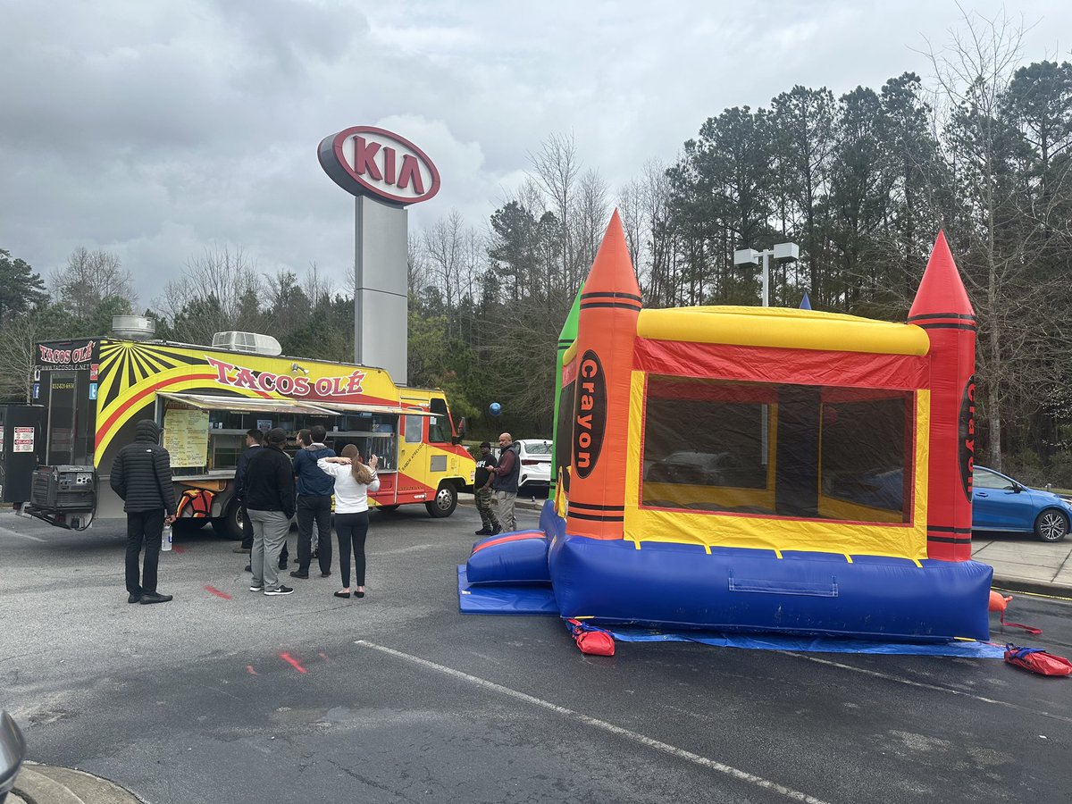 Come and enjoy a taco while you shop the SAVINGS! #jts #KiaMania #foodtruck #bouncehouse #carsalesevent #sc