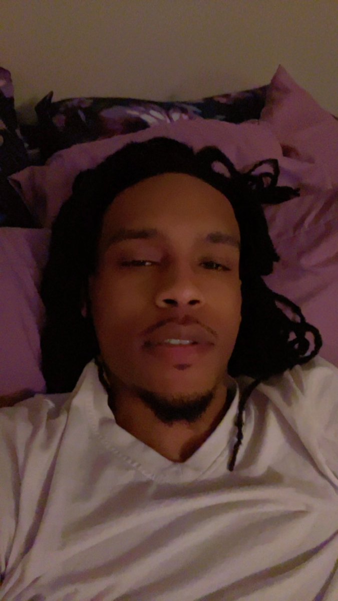 Denvito2828's tweet photo. My ex said I look ugly? Do i look ugly yes or no https://t.co/gsfTkEa4HW