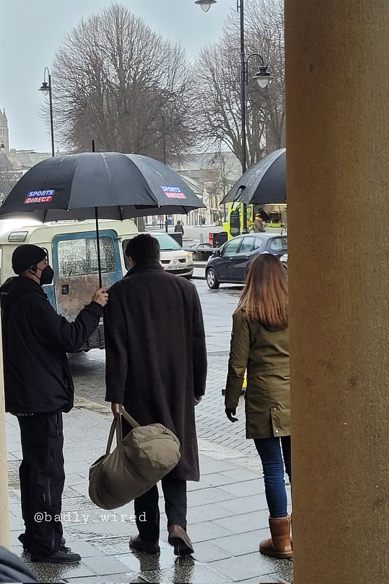 BadlyWiredLamp tweet media