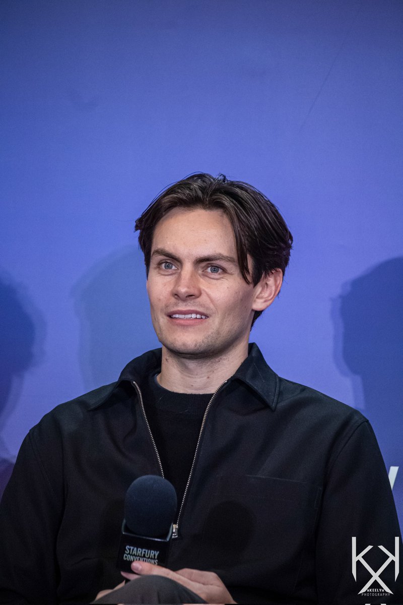 Freddy Carter 
#intothefold 
#starfury 
#shadowandbone