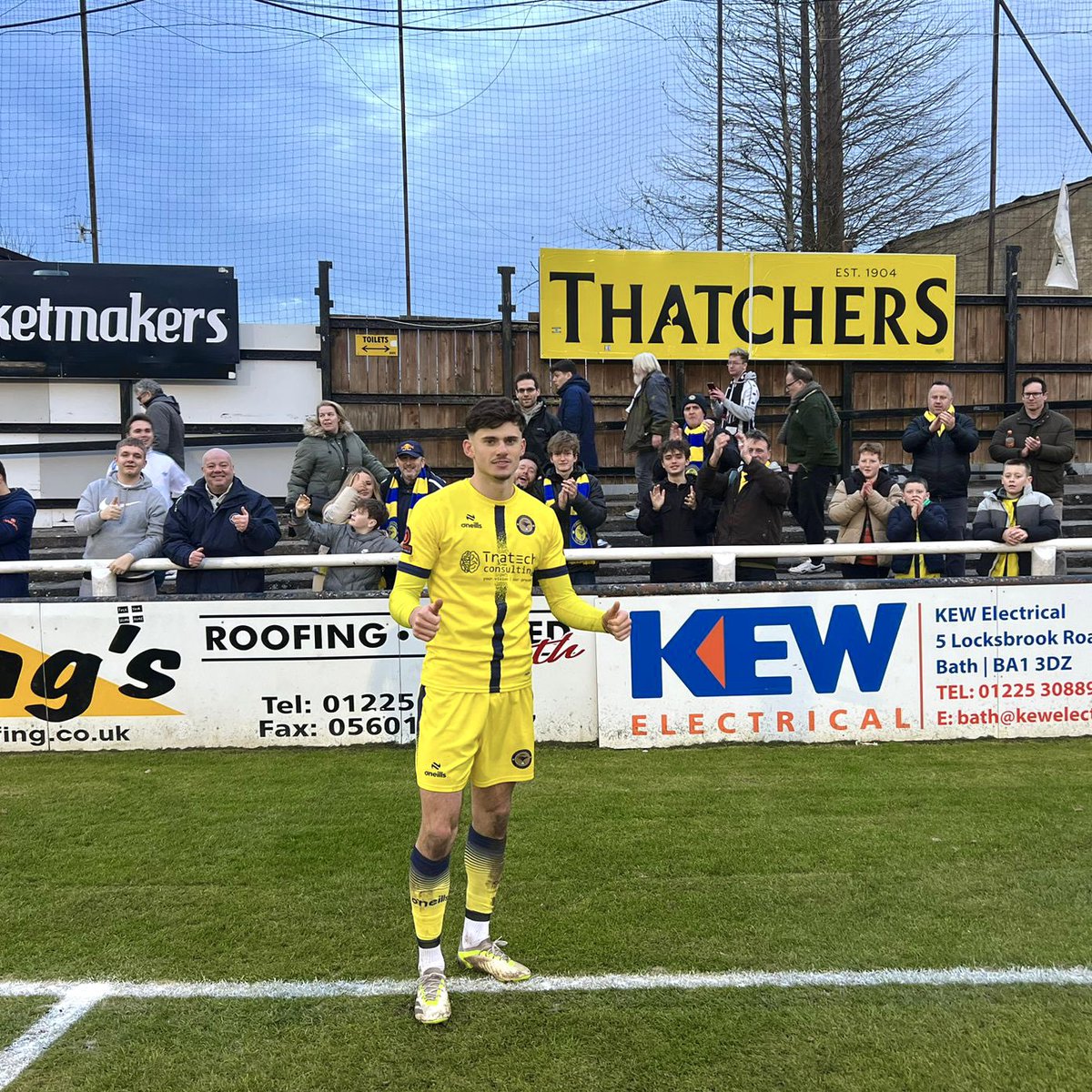 Farnborough FC tweet media