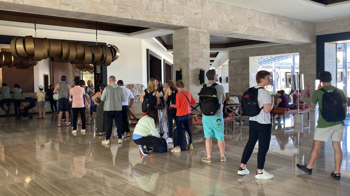 @MarriottBonvoy @MarriottIntl @royaltonbavaro - slow checkin/ checkout at the front desk is literally ruining at least 50 people’s vacations right now. Same thing happened yesterday when we checked in.