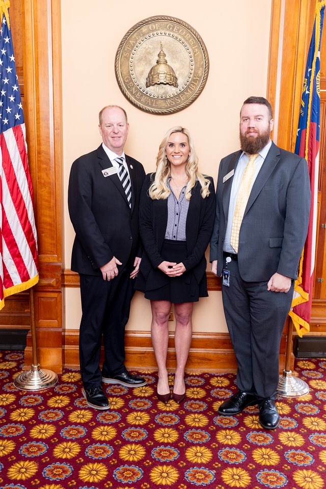 KramerForGA's tweet photo. I am thrilled to announce I qualified to run for District Attorney of Fulton County yesterday. It is time to restore integrity &amp; accountability back into Fulton to ensure that no elected official, lawyer, or District Attorney is above the Rule of Law. Let’s do this! #FireFani https://t.co/RYjlOYmwH8