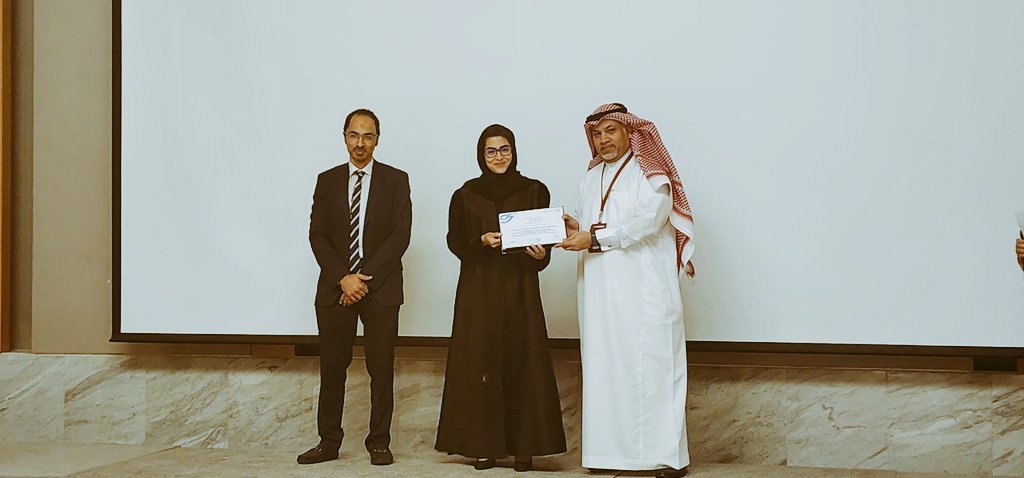 E1_QcH's tweet photo. بحضور الرئيس التشغيلي لشبكة #القطيف الصحية الدكتور رياض بن طاهر الموسى  اختتم قسم وحدة غسيل الكلى بالتعاون مع إدارة الشؤون الاكاديمية والإكلينيكية بشبكة #القطيف الصحية المؤتمر العلمي 
 "Chronic Kidney Disease Approach for non-Nephrologists" 
في فندق دانا ريحان روتانا بالدمام. https://t.co/nvpV3Fakar