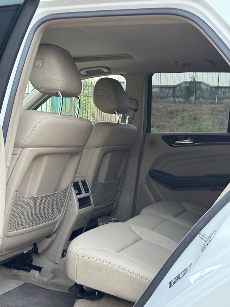 WutaMotorsNG's tweet photo. Foreign Used Mercedes Benz ML350 🔥🔥
Year: 2015
Custom duty: paid
Price: N25.5M 
Location: Abuja
Call/whatsapp 08056139710 https://t.co/d2pkHTA4qq