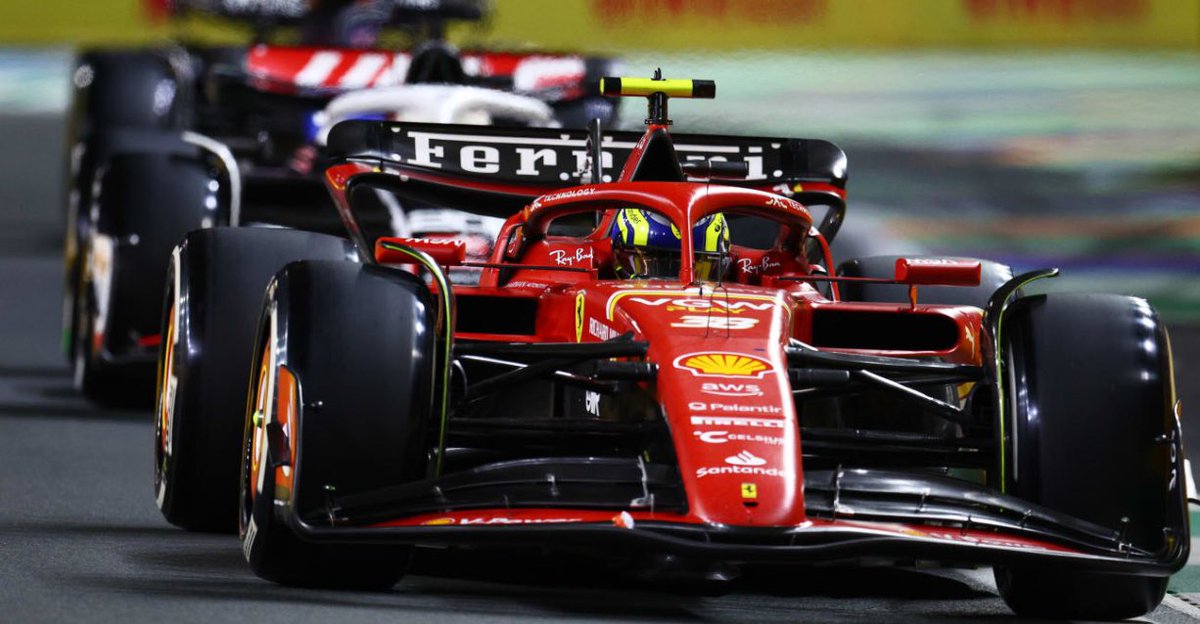 BajzathJakub's tweet photo. #oF1 | Saudská Arábia je za nami! 🇸🇦🫡
A veru bol to celkom očakávaný príbeh. Aj keď, pár prekvapení sa predsa len udialo.
🏎️ Max, však viete.
🏎️ Checo P2, RedBull double, ďalšia radosť vo mne
🏎️ LeClerc nestačil na RedBully ale inak šiel peknú stopu
🏎️ Ollie - za mňa šampión. Debut - P7,nezľakol sa, dal do toho srdiečko
🏎️ Oscar šiel dobre, pekne pasáže, to Lando sa spoliehal na SC, neprišiel však
🏎️ Alonso konštantne dobre výsledky. Snáď bude aj Stroll ok. Tie ruky už mu neželám
🏎️ Mercedesy no. Eh eh. Russel fajn, Hamilton gďe!?
🏎️ Hulk ide Magnussenovi pivko. Ten dirty job čo robil, kus dobre
No a ostatni, také no. Nie úplne zazivne. Sauber trápenie, Alpiny dovi, pokazená prevodovka klinec do rakvy. RB mierne pod priemer.
Týždeň prestávka a potom už tradičný formát piatok - nedeľa. Štartujeme 22.marca v Austrálii 🏎️💨🇦🇺 (5:00 ráno 🥳 snáď bude @StevoEisele riadne kričať 😅)