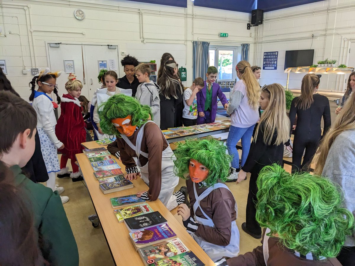 sonningprimary's tweet image. Another great #BookSwap for World Book Day! This is such a great way for children to share their love of reading and discover exciting new books. What a fantastic opportunity to #BuildStrongFoundations as they build a lifelong love of reading.