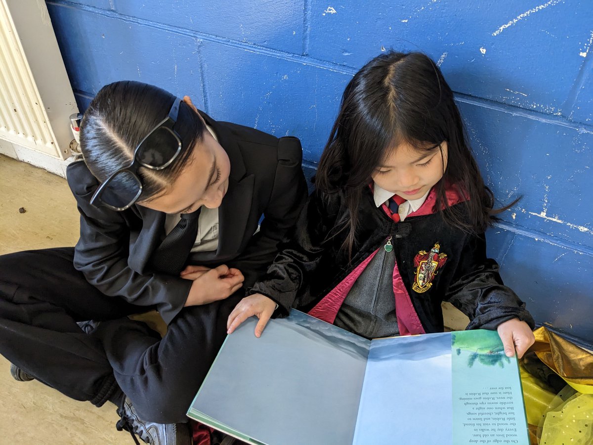 sonningprimary's tweet image. Another great #BookSwap for World Book Day! This is such a great way for children to share their love of reading and discover exciting new books. What a fantastic opportunity to #BuildStrongFoundations as they build a lifelong love of reading.