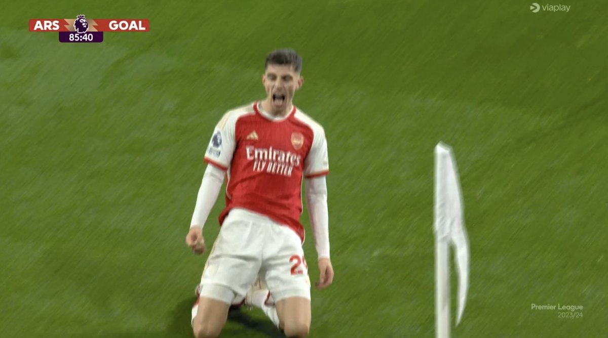 RanaTells's tweet photo. 2-1 #ARSBRE 

No arsenal fans will go without liking this tweet ..!! https://t.co/gOTfg6AeYL