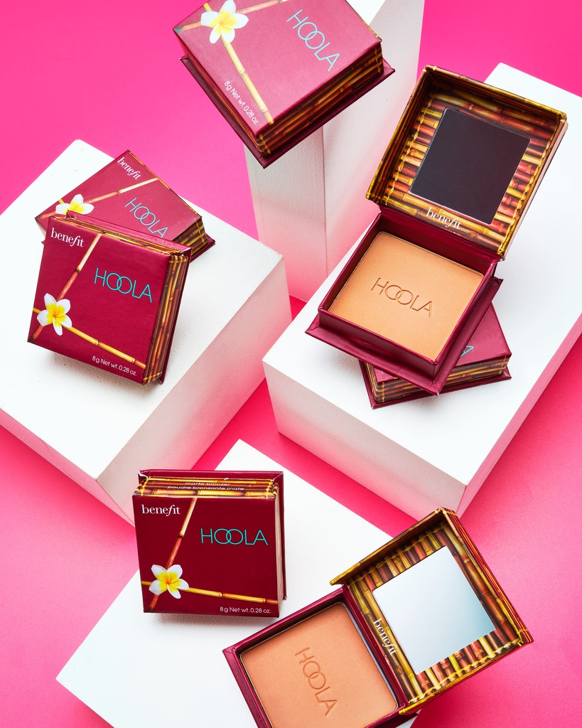 It's that time again—Ulta's Semi-Annual Beauty Event! 🧡 Treat yourself at Ulta (in-store or online) with 50% OFF our iconic Hoola Matte Bronzers. 🌟⁠ ⁠ Who's ready for a bronzer refresh? Tag a friend below—it's time to part ways with last year's Hoola. 😗⁠ ⁠