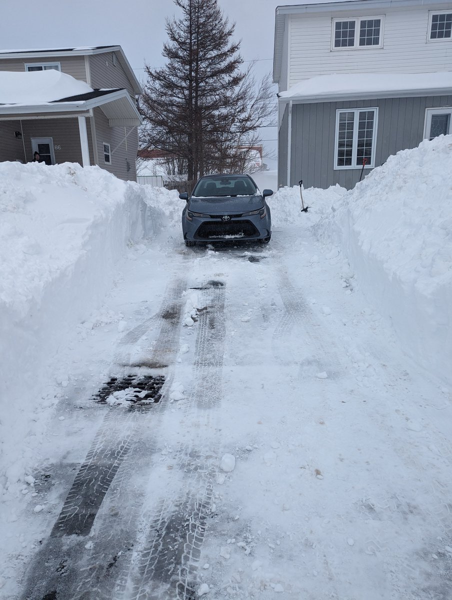 splanchin's tweet photo. Done! #SnowmagedonII #achyback #missionaccomplished. https://t.co/4RbcI17qUs