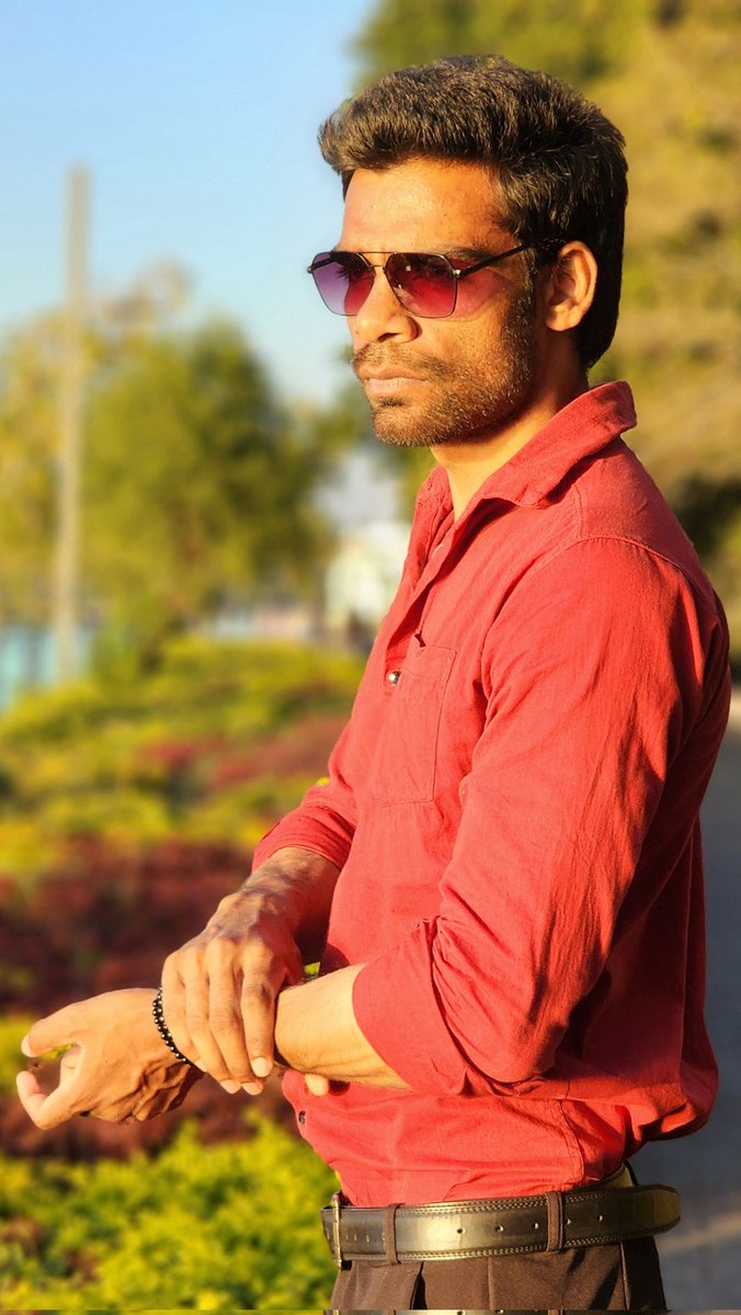 vyom_Xo's tweet photo. Droom droom

#Trending #sadboychandan https://t.co/xffeOIQrzk
