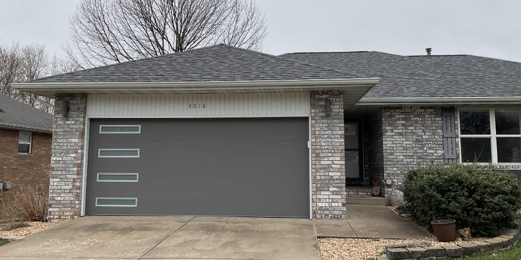 ClopayDoor's tweet photo. We're thrilled to show off these superb garage door installations completed by our dealers! Here's to many more stunning installations in the future. Use our dealer locator to find a dealer in your area: https://t.co/JTgPaXNbbv 

#ClopayGarageDoor #CurbAppeal #GarageEnvy https://t.co/cGUgnMbcPn