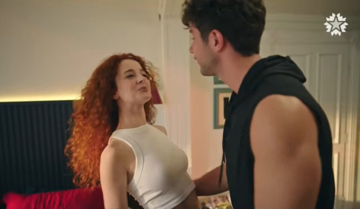 6zezen's tweet photo. Şu sahne çok güzeldi kısa sürelide olsa güzel 🥹🥹🥹🥹
#SimtenToprak #TaylanAlabey
#Simtay
@onursyaran @nazcetnn
@yanodadizi #yanoda
#onurseyityaran #NazlıÇetin https://t.co/VLdOsUEfd1