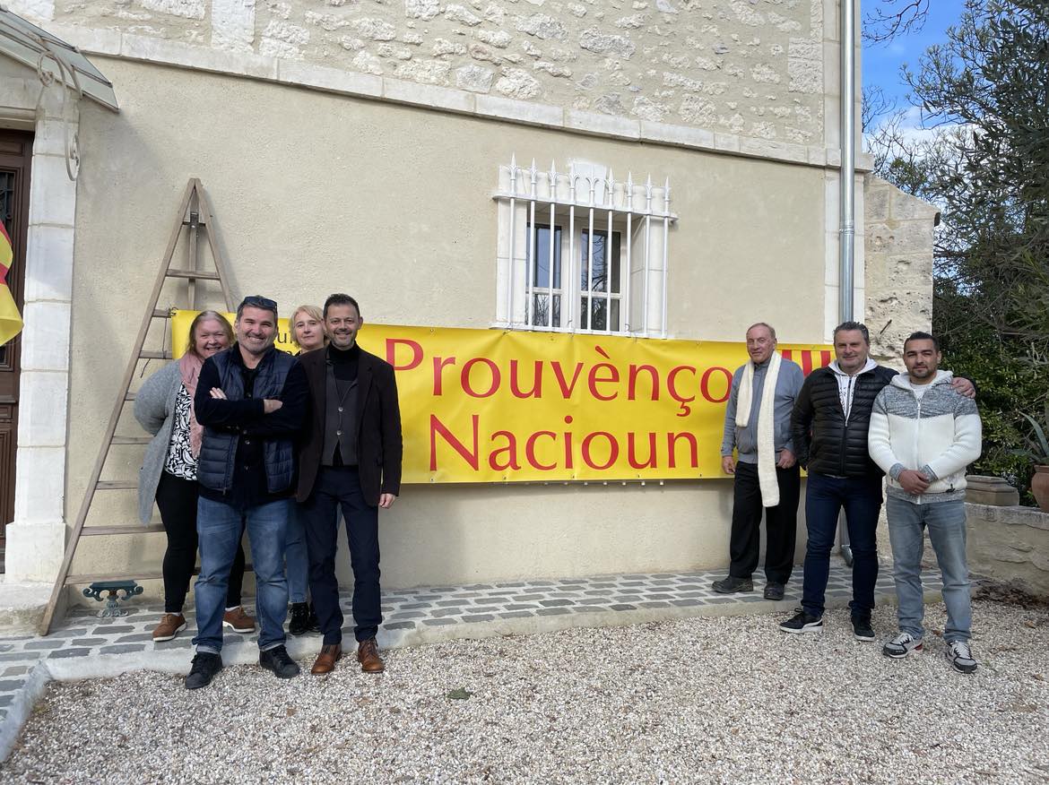 Retrouvez Prouvènço Nacioun sur Instragram : instagram.com/pnacioun/ Nous avons dû créer un nouveau compte car le premier a été supprimé sans explication. Toutes nos adresses IP ont également été bloquées par Instagram. #Prouvènço #Provence #PACA #RegionSud