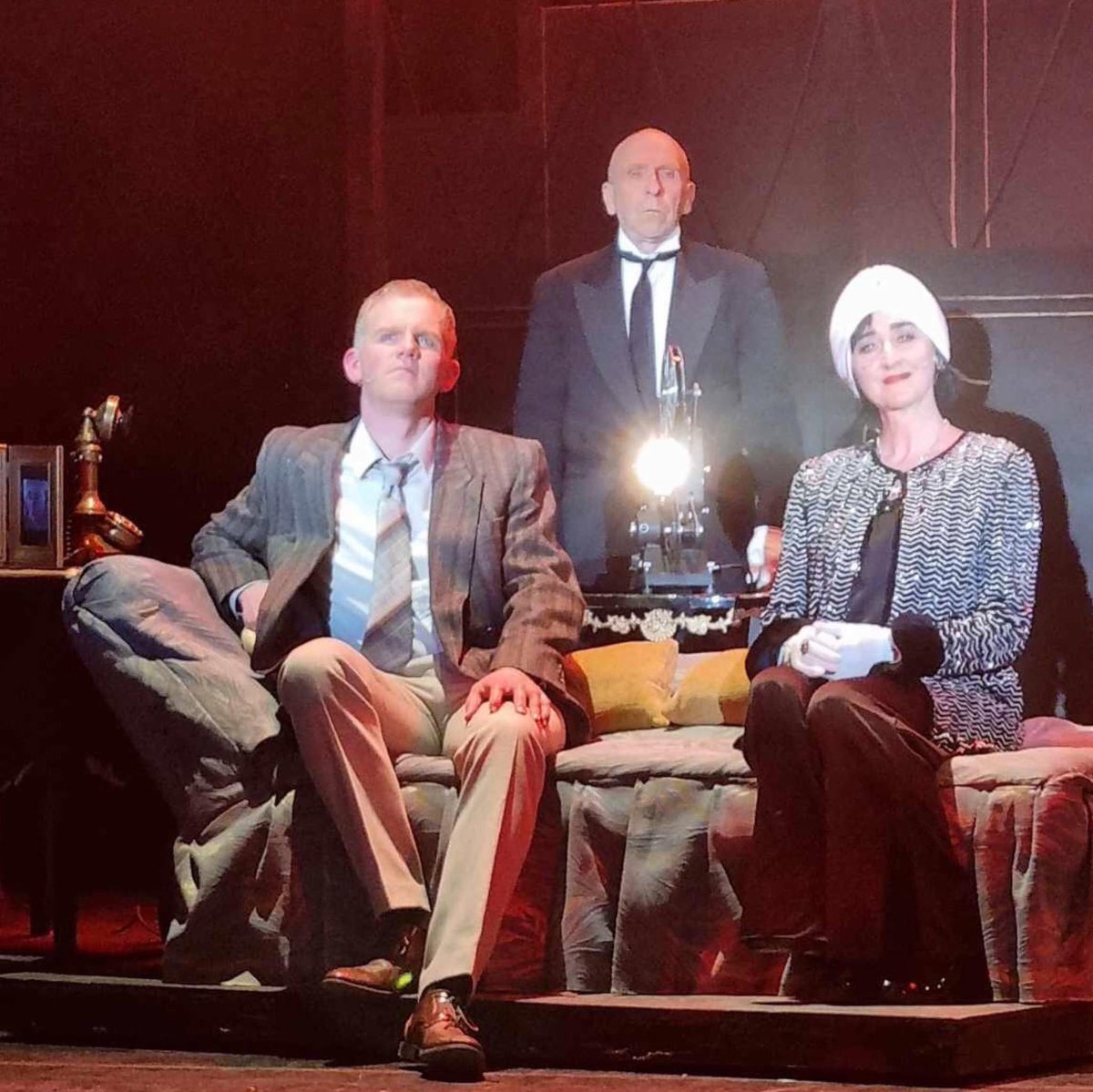 Jan_Lentzos's tweet photo. I enjoyed visiting #Ilkley ☺️ And loved @Ilkley_Operatic’s production of #SunsetBoulevard 🥰 They put on a wonderful show with a fab performance by their talented cast of singers 🤩 The orchestra was brilliant &amp; great set, costumes, lighting etc 👏🏼 A musical &amp; dramatic treat ! 🌟 https://t.co/eXKUoABMhj