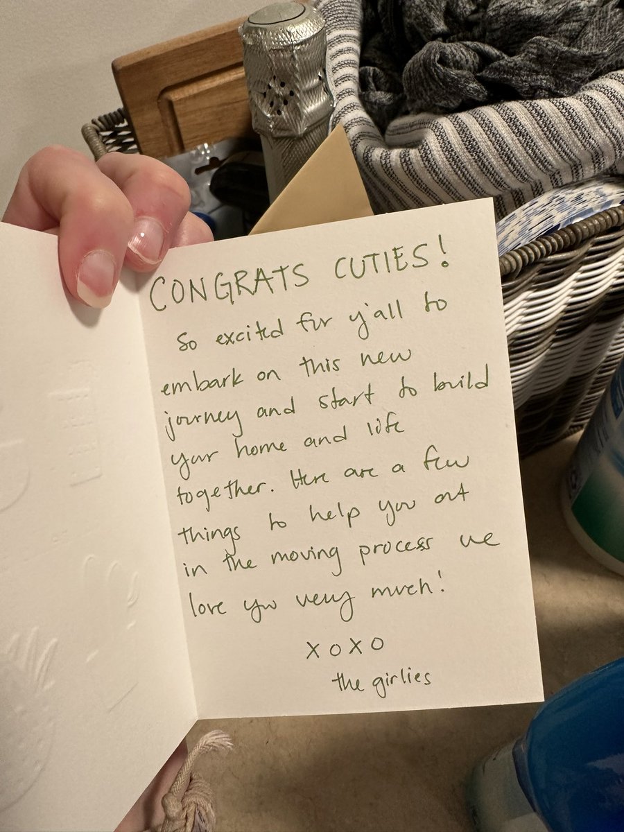 KateWilky's tweet photo. My friends are just the sweetest 🥹
Hard to leave downtown but so excited to be neighbors with some of my best friends 🥲 https://t.co/1lJTms61SH
