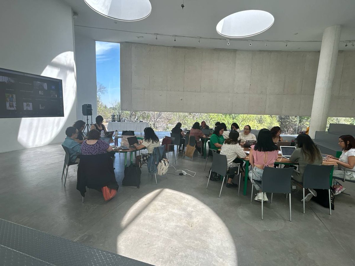 editatona's tweet photo. Ya estamos editando la #Wikipedia sobre mujeres, feminismos y otros movimientos sociales en el arte en la #Editatona de Mujeres Artistas Mexicanas 2024 @artandfeminism desde el @muac_unam, @UAMAzcOficial y en línea. 💻👩‍🎨

#8M2024 
#MarzoExtendido
#NuncaMásWikipediaSinNosotras 💜 https://t.co/Dmn7KvBuDH