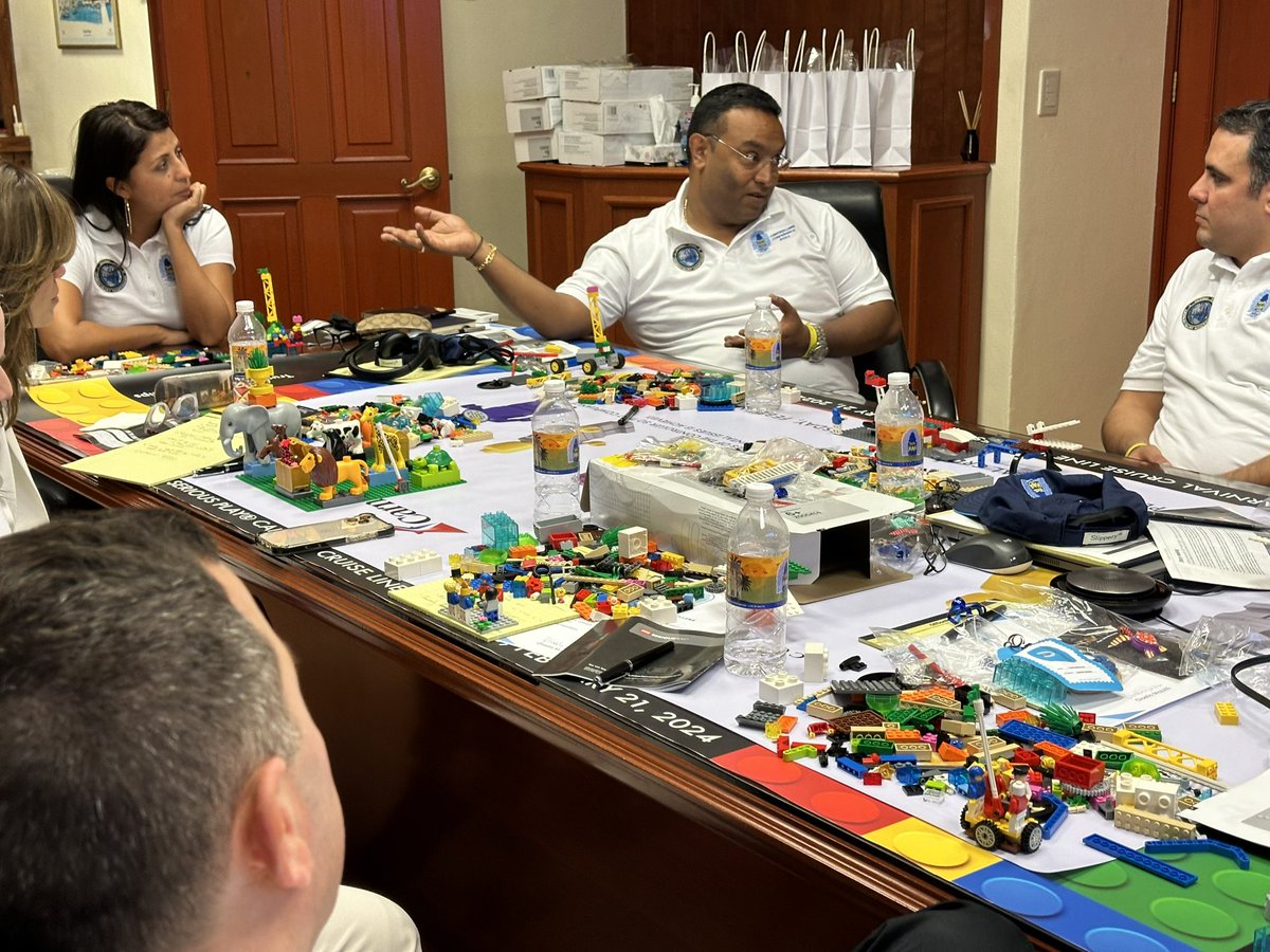 Amazing morning playing seriously with some leaders of <a href="/CarnivalCruise/">Carnival Cruise Line</a> in #Cozumel <a href="/saidelkadri/">Said El Kadri</a>