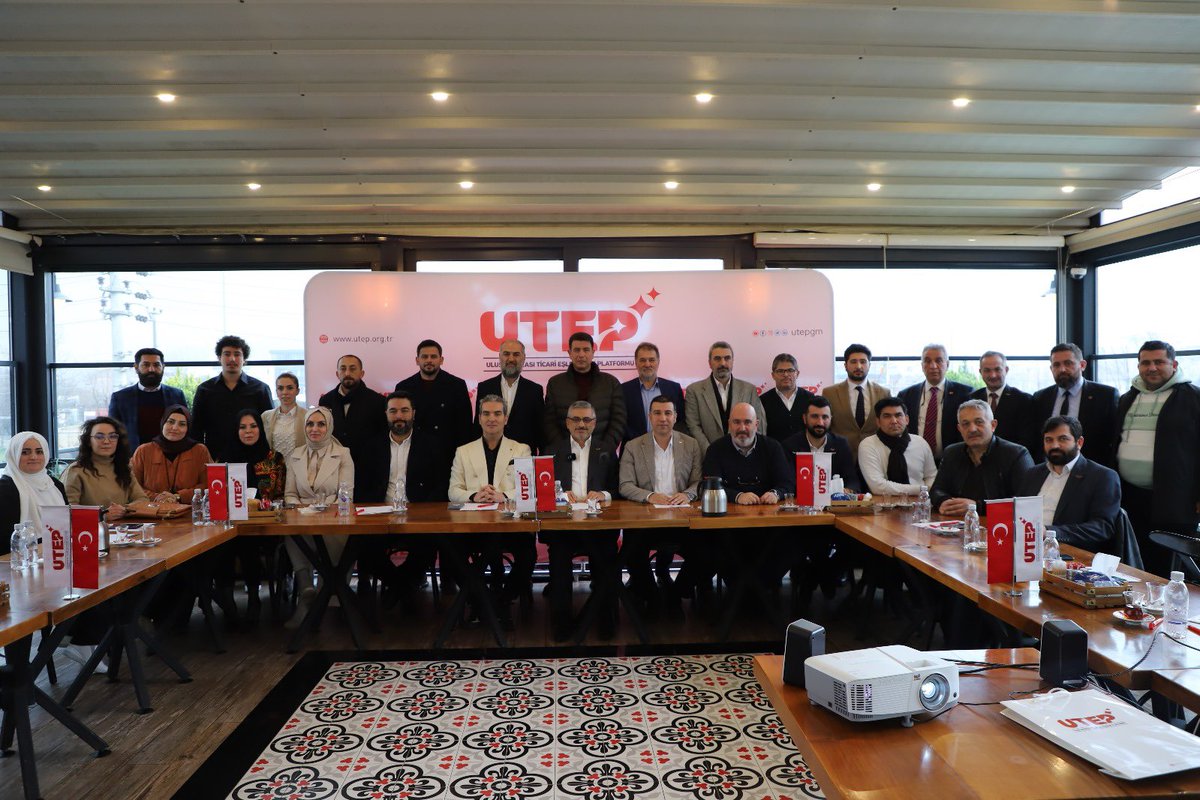 BursaUtep's tweet photo. UTEP Bursa Şube Başkanlığı olarak yeni yönetimimizle UTEP Genel Merkezi’mizin de katılım��yla ticari eşleştirme toplantımızı düzenledik.

Farklı sektörlerden üye ve misafirlerimizin de katıldığı toplantımızda yüksek bir motivasyonla güçlü ilişkiler kurduk. https://t.co/vJPoFNRfGg