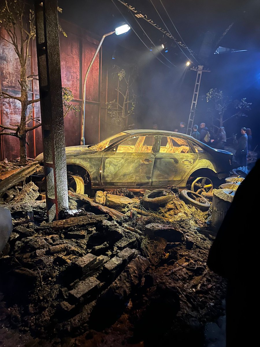HRWW24k06x's tweet photo. An incredible afternoon at @Macbeth_theshow, followed by a night in Carnaby Steet. Proper swoon moment to see Ralph Fiennes on stage! https://t.co/HMv443Lt93
